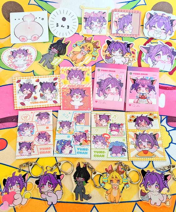 ☘️グッズ紹介☘️
【C、D、E賞】
C賞⏩️アクリルキーホルダー
D賞⏩️スクエア缶バッジ
E賞⏩️ステッカー
どれもとても可愛い作りです💜🩷
特に私のお気に入りはおならぷっぷ夢ちゃんシリーズ、そしてうんちステッカーです🤣
#ウツツウェブポン 