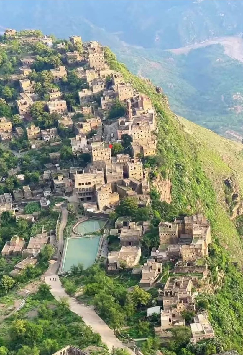 أجمل صور من اليمن 
جانب من قرية روحان
مديرية الرُجم
محافظة المحويت