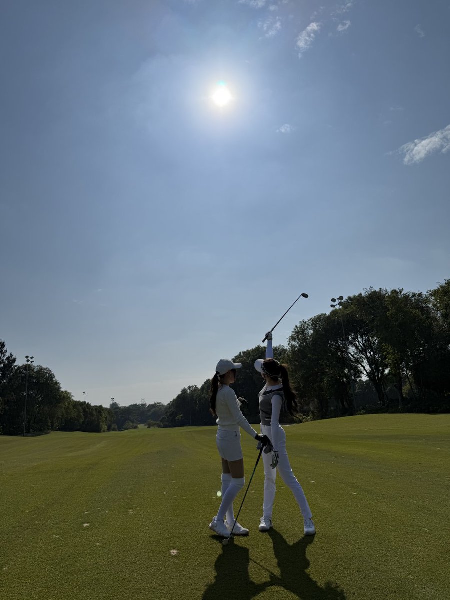 SamcPonsce's tweet image. お天気が良くて、思いっきりゴルフができた日が懐かしいな〜⛳️☀️