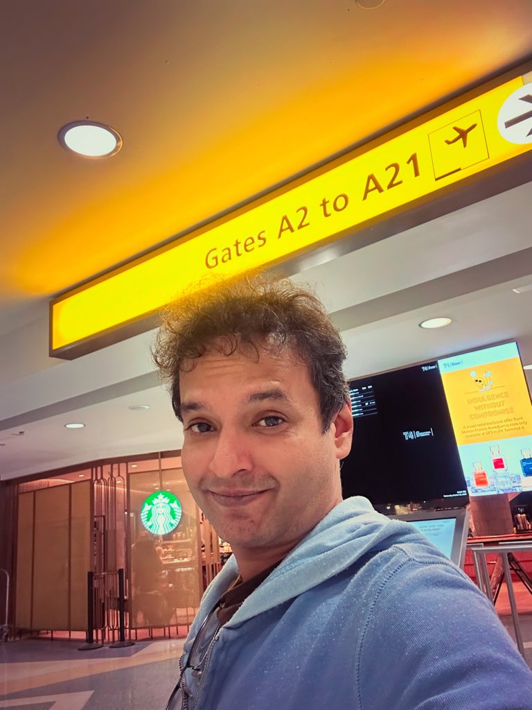 MayookhBhaumik's tweet image. JFK - DXB - CCU
See you soon Kolkata 
See you again soon Newyork…
.
.
.
#mayookh #mayookhbhaumik #travelgram #airportlife #touringartist #tablaplayer #jfk #newyork #musicianlife #emirates #ontheroad #potd #artistlife