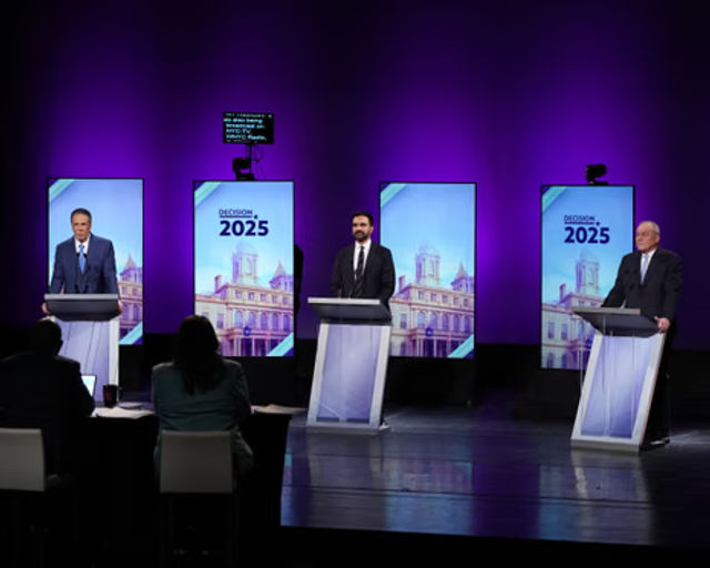 intl_source's tweet image. #MayoralElection #Politics #NewYorkCity
As New York City braces for a pivotal mayoral election, three candidates clash over housing, safety, and the city&apos;s global role—each offering bold visions for i...
intlsource.net/en/public/arti…