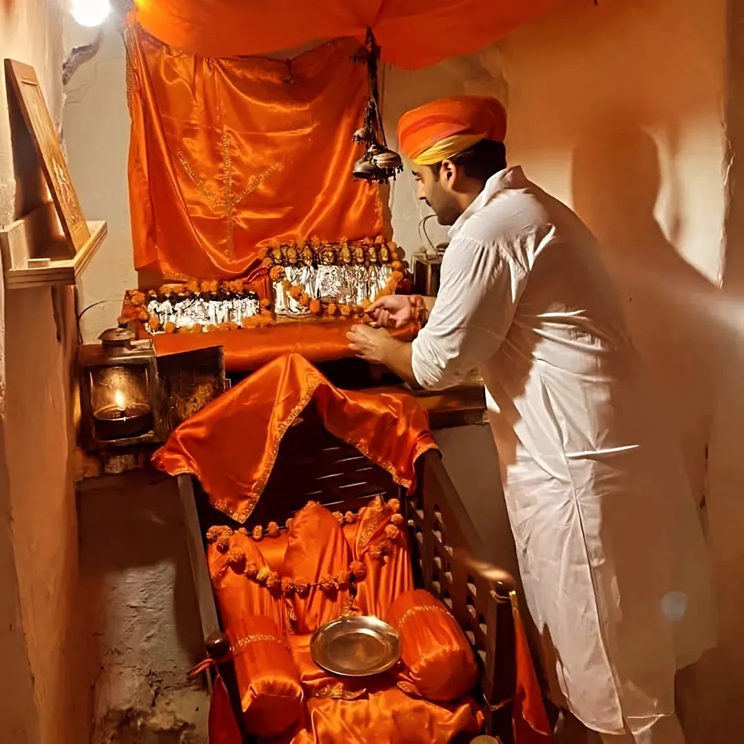 Bhati history भाटियो का इतिहास (@bhatihistory) on Twitter photo जय माँ #स्वांगिया जी की 
<a href="/crsinghbhati/">Chaitanya Raj Singh</a> जय माँ #स्वांगिया जी की 
<a href="/crsinghbhati/">Chaitanya Raj Singh</a>