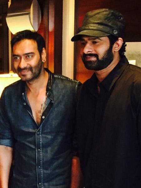 ADianNarsingh's tweet image. Happy Birthday to the one and only @Prabhas! Wishing you a day as bold and fearless as your films! 🎉🎂 On behalf of Mass Maharaja @ajaydevgn fans, we wish you a year filled with success, happiness, and endless fan love! ❤️🔥 #HappyBirthdayPrabhas #MassMaharajaAjayDevgnFans