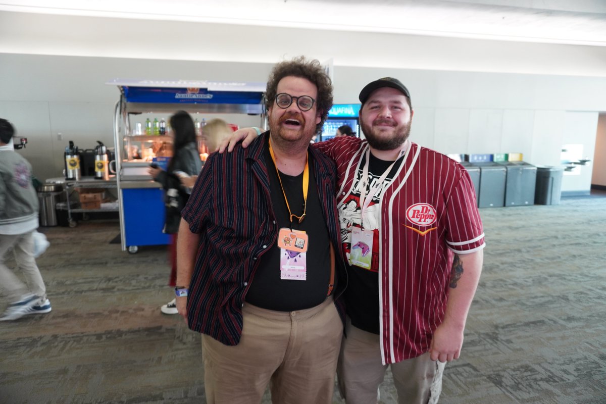 Squidwork's tweet image. Twitchcon Photo Dump
It was super dope getting to meet all y'all!
