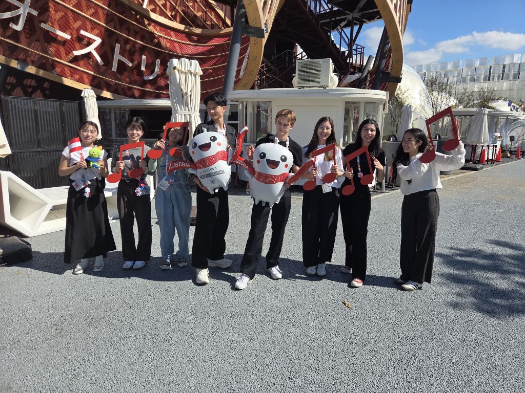 オーストリア🇦🇹パビリオンから、滋賀県に素敵なプレゼントを頂きまし