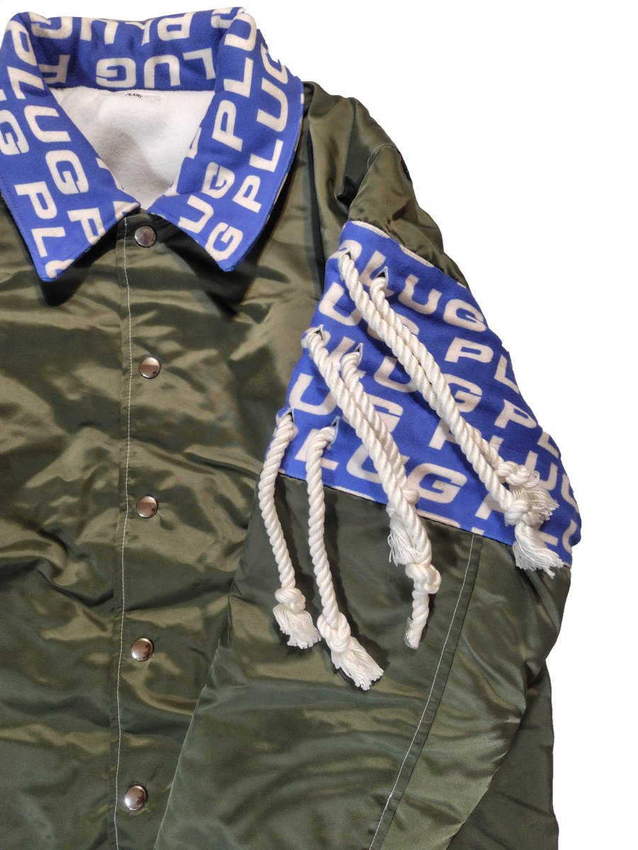 plug1982's tweet image. だいぶ昔、初めて合同展示会で参加したときにリリースした中綿入りのナイロンツイル地のブルゾン。

詳しくは下記リンクへ

plug1982.com/posts/57958004