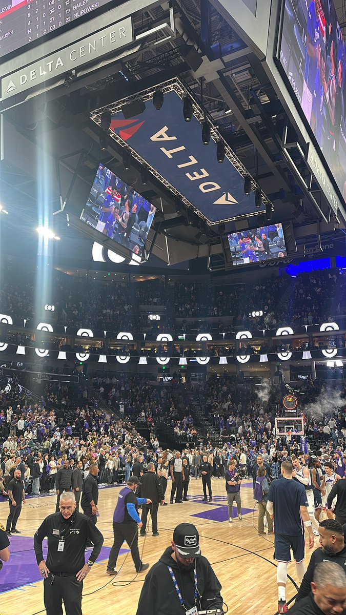 Clippers 108
Utah 129

And the season is UNDERWAY

Largest loss in a Clippers season opener in 17 years

Stay tuned for postgame — Clippers host Suns Friday night in Inglewood 