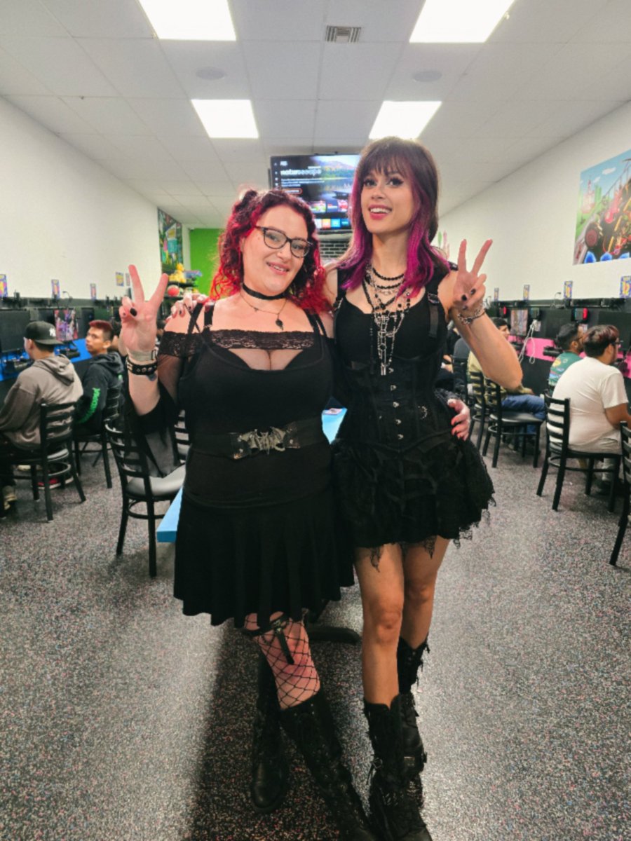 🌟smash tourney with <a href="/GothiccFoodie/">🖤🦇Gothicc Foodie Your Queen of Scream🦇🖤</a> &amp; <a href="/Peacockkae/">🦚Pea</a> 🌟