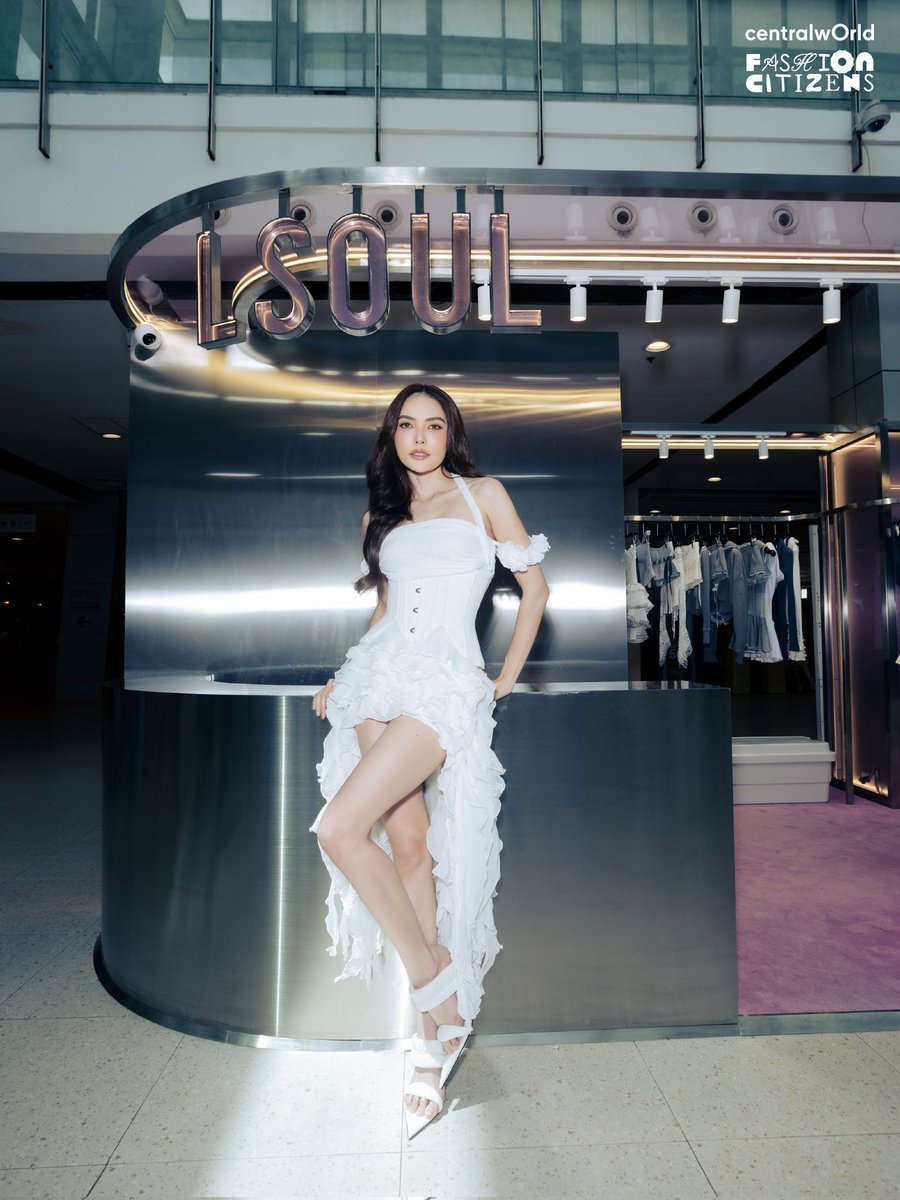 Campai_'s tweet image. CTW Fashion Citizens x Charlotte' campaign. 🤍💐
LSOUL POP-UP STORE | 2nd Fl., Groove Fashion Zone 👚🛍
#LSOUL
#CTWFashionCitizensxCharlotte
#ชาล็อตออสติน #CharlotteAustin