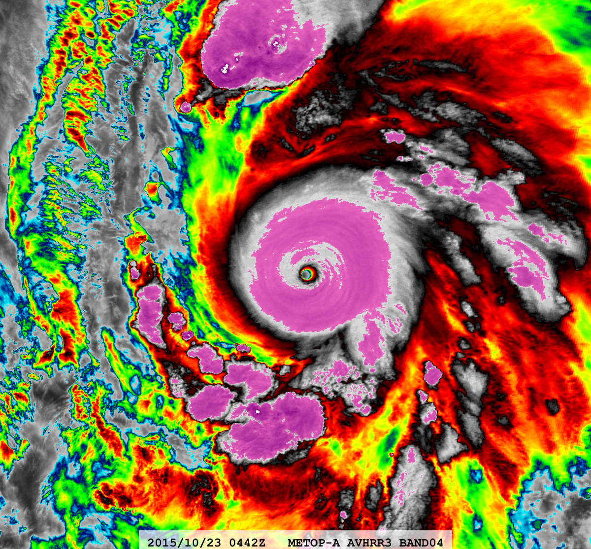 zeb199818's tweet photo. Hurricane #20L #Patricia 10-year Anniversary
Satellite: #METOPA #AVHRR3
Channel : B04 (10.8 µm) 1.1 km
Time : 2015/10/23 0442Z
Eye Temp : 12.349 °C
CPA : ~630 km
Aircraft Observations : 
0446Z 894mb/25kt FL 179KT
0601Z 890mb/40kt FL 180KT
0646Z 885mb/41kt FL 192KT https://t.co/fLe1XG7DaV