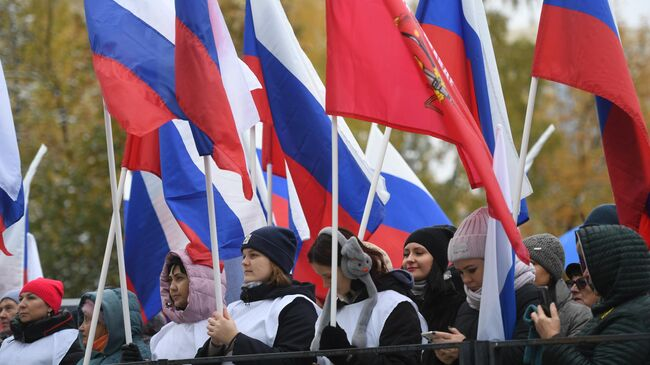 Akademisyen, özel askeri operasyonun başlamasının ardından Rusya'da vatanseverliğin artmasından bahsetti 
ria.ru/20251022/patri…