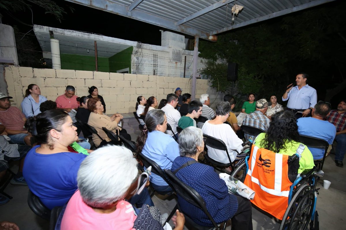 Jornada #32 del #DiputadoEnTuColonia en El Choyal. 
El colapso de la infraestructura hidráulica afecta seriamente a las familias.
Seguimos firmes en el compromiso de Informar, Escuchar y Servir, trabajando en territorio para impulsar soluciones. 
#MásTerritorioMenosEscritorio