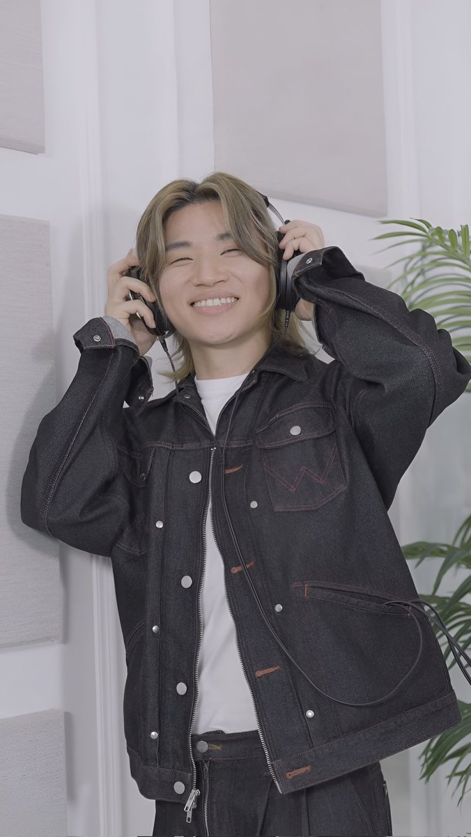 2025 Mama Fans' Choice Male Category 

I vote #DAESUNG for #2025MAMAVOTE

1 REPOST = 1 VOTE

I WILL REPOST ALL REPLIES AND QUOTES! 😇💛