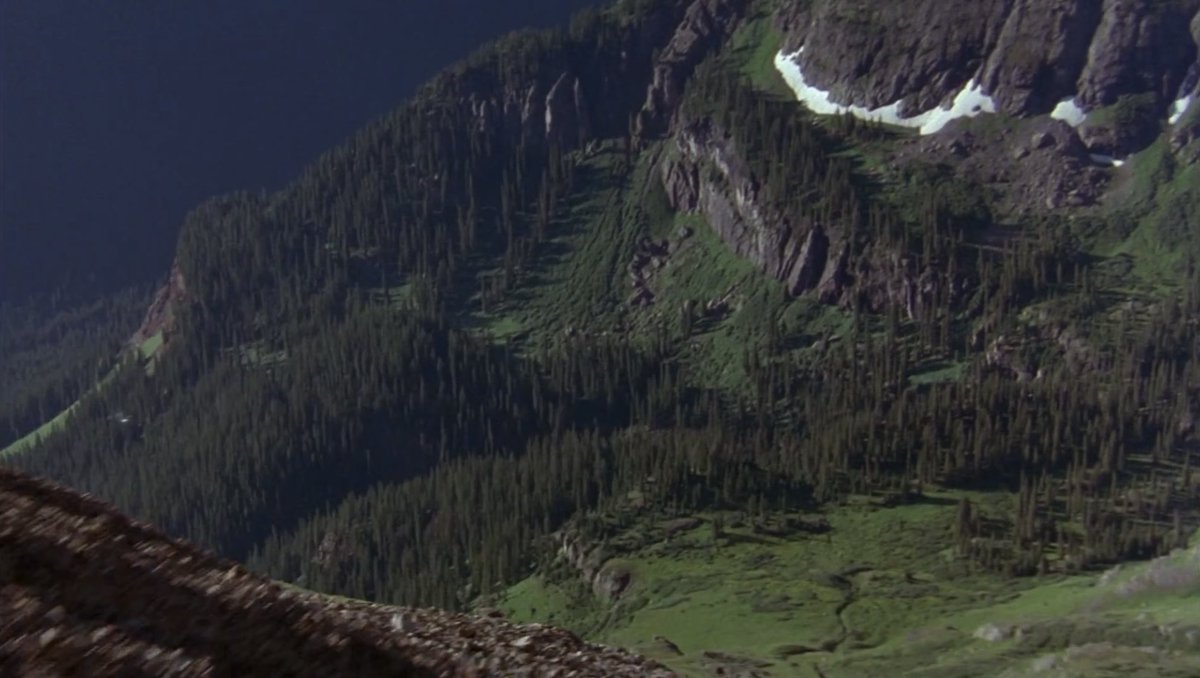 divineruptures's tweet photo. the sunchaser, 1996
dir. michael cimino https://t.co/5VScLjh05P