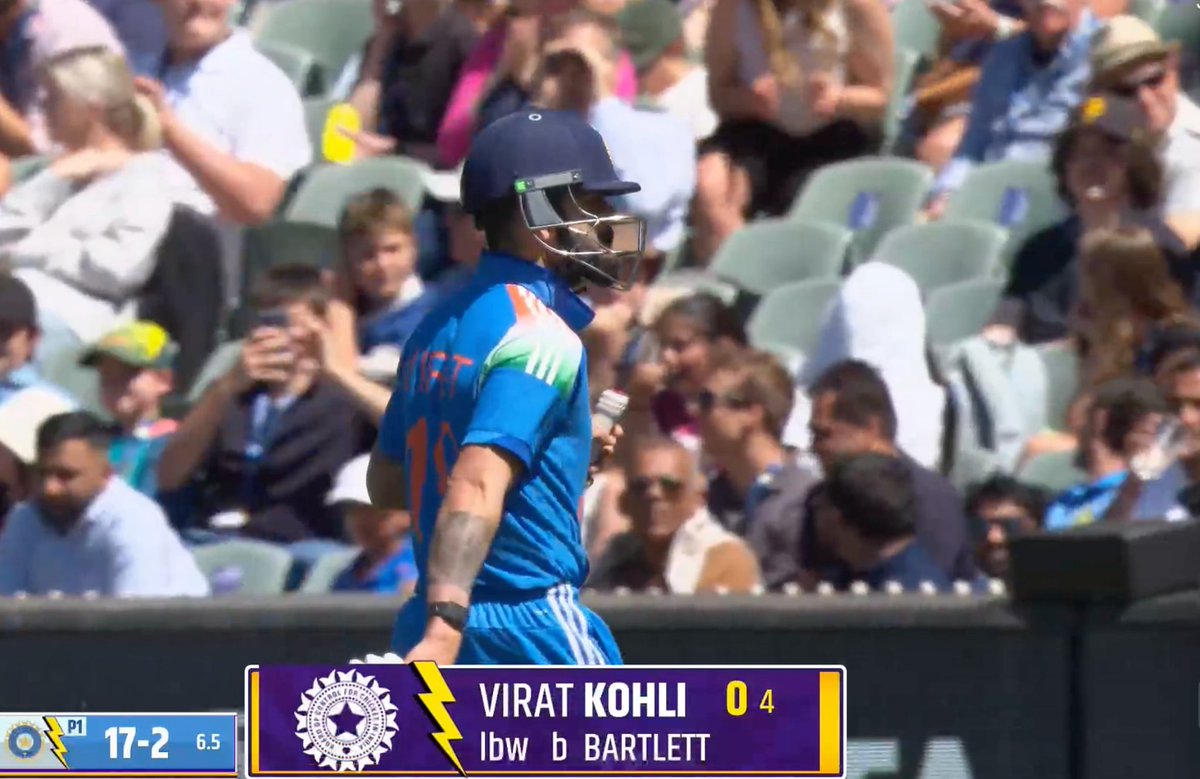 📍India vs Australia | ODI

Virat Kohli dismissed for a 4-ball duck 🦆 — his second consecutive zero in ODIs.

After retiring from T20Is and Tests, Kohli is now focusing solely on ODIs.

#INDvAUS #ViratKohli