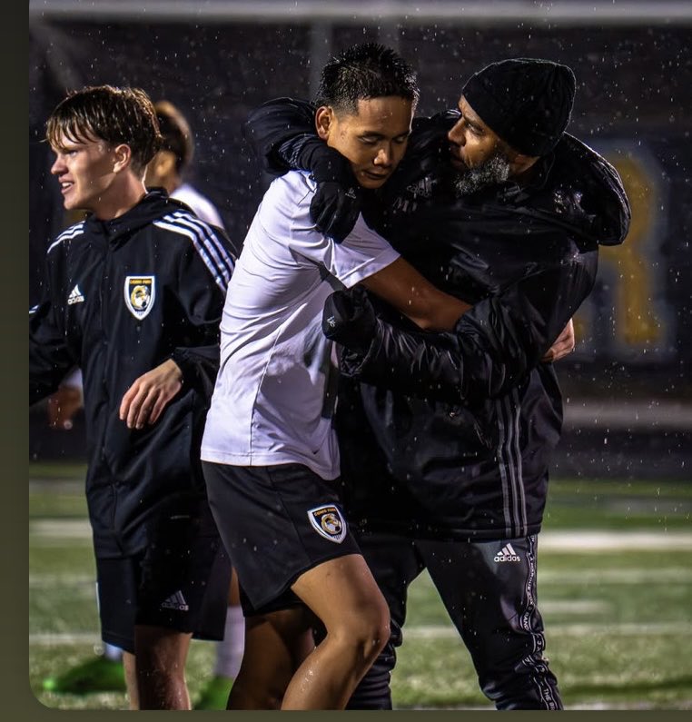 FirstTouchDev's tweet image. What a run it’s been for our Como boys! 🏆
Mayor’s Cup champions, State tournament bound as an unseeded team, and tonight they knocked off the #3 seed! Next stop: U.S. Bank Stadium and the semifinals!
#LetUsCook 👨🏾🍳 #ComoParkBoysSoccer