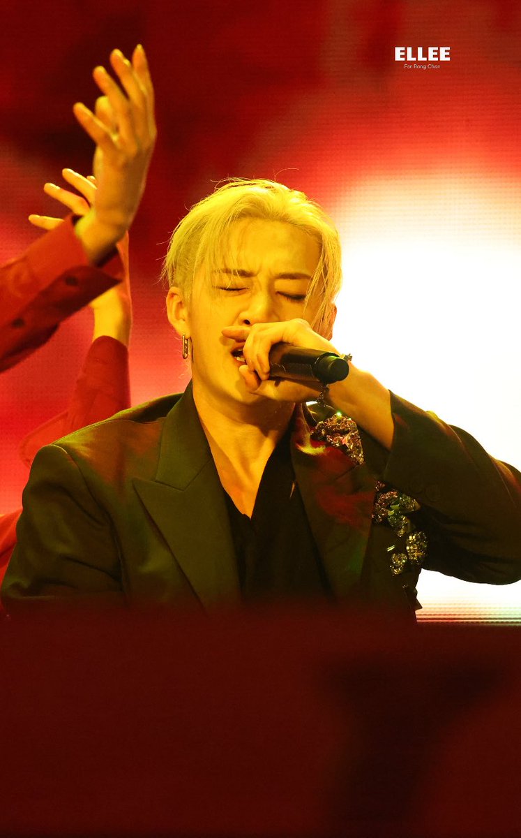 ElleeForchan's tweet photo. | 251019 Encore 

#방찬 #Bangchan #스트레이키즈 
#Straykids #스키즈  #dominATE_Encore 
#dominATE_Encore_In_Korea https://t.co/17ss1GL8zC