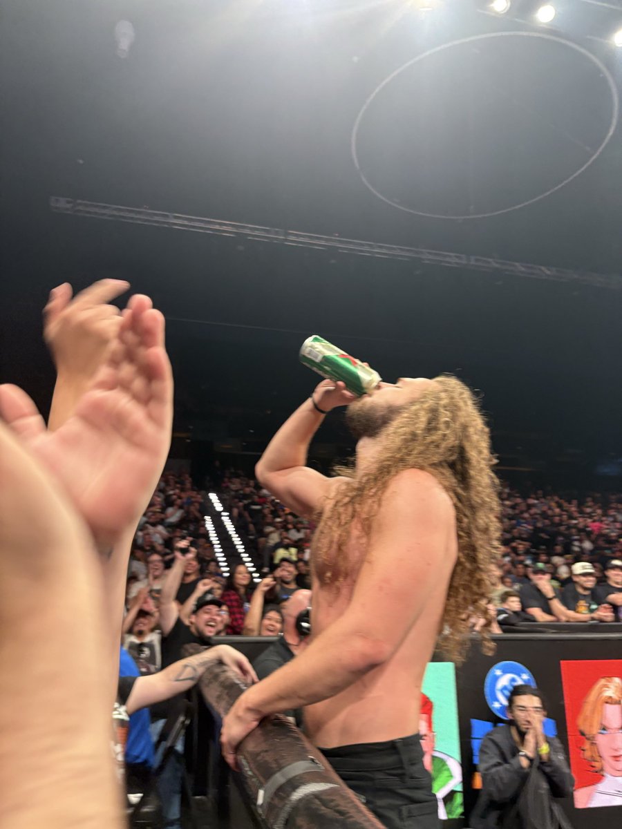 thehungbucks's tweet image. we gave jurassic express some beer 😭