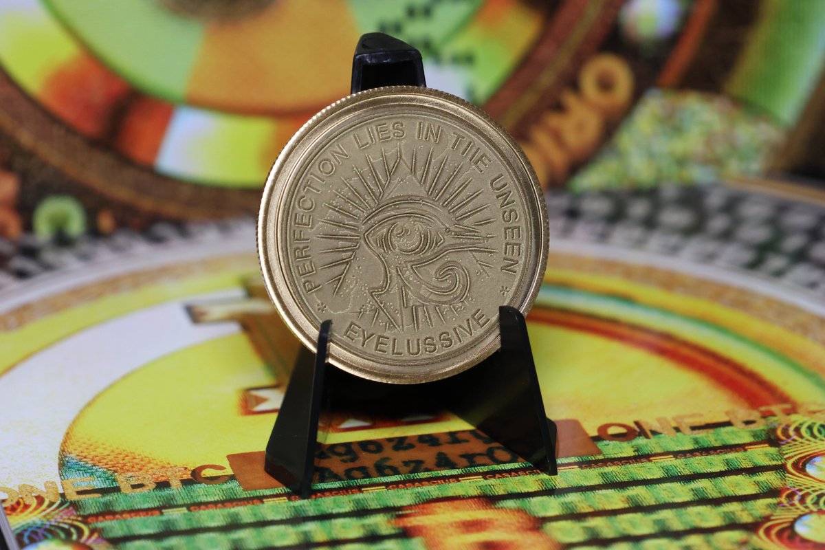 Eyellusive's tweet image. Eyelussive ⚜️ 1-of-1 custom error coin by FBD.
One-of-a-kind, one story… one huge thanks to Finite By Design for making it real.
#PhysicalCrypto #FinitebyDesign #Eyellusive