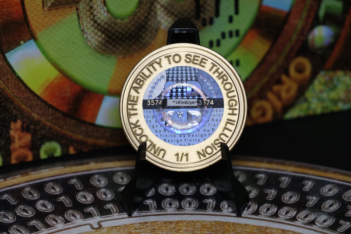 Eyellusive's tweet image. Eyelussive ⚜️ 1-of-1 custom error coin by FBD.
One-of-a-kind, one story… one huge thanks to Finite By Design for making it real.
#PhysicalCrypto #FinitebyDesign #Eyellusive