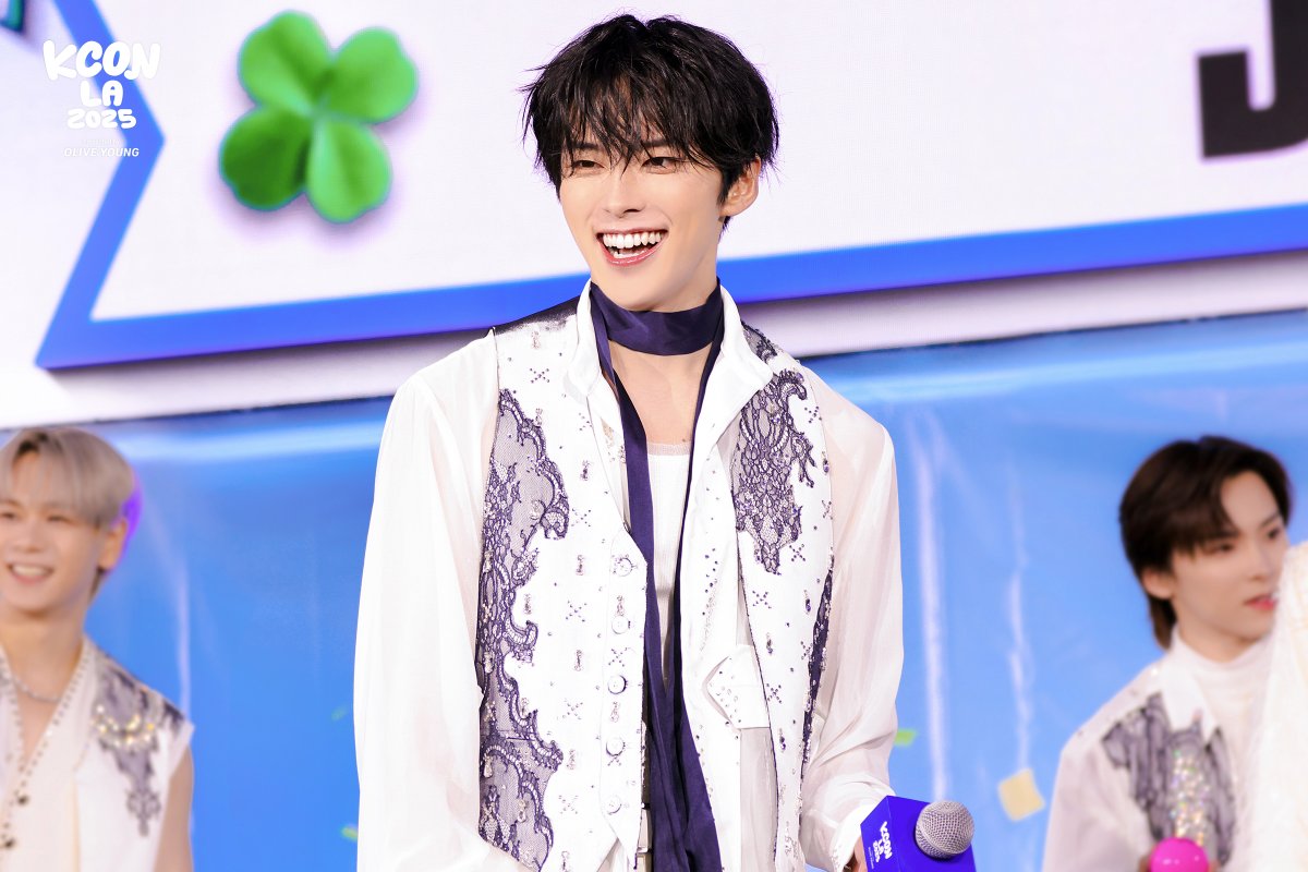 河野純喜 KCON LA く~ちゃん🍓🎁( ｡ )( •ε• ) on X: 