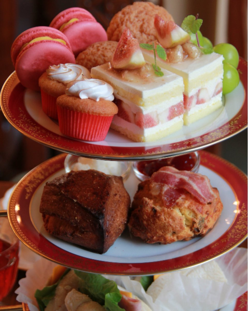 달콤다정 애프터눈 티 세트 예약 시스템이 재오픈되었습니다.
더치페이(각자 내기)가 불편하시다는 의견이 있어, 음료값을 제외한 부분은 예약 시 결제하는 방식으로 변경하였습니다.
음료 주문은 필수,  1회에 한하여 2,000원 할인해 드리는 것으로 조정되었습니다. 내용은 예약페이지 참고해주세요.