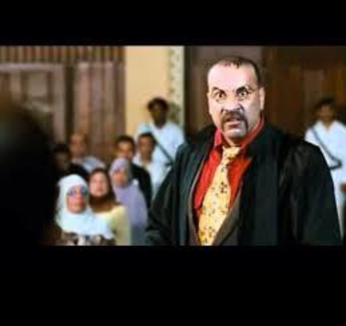عزيزي محامي تجار المخدرات..

أذا كنت تدافع عن مظلوم فجزاك الله خير..

أما أنك..
كل يوم منزل صورتك وخبر بالمنصات الاعلاميه..

تم براءة التاجر فلان..
والمتهم فلان والمتعاطي علان..

بسبب بطلان الاجراءات والاستعجال في الضبطيه..
ومسمي نفسك محامي الأفيون.

تراك انت بالكويت مو بطنطا.🤷🏾‍♂️.