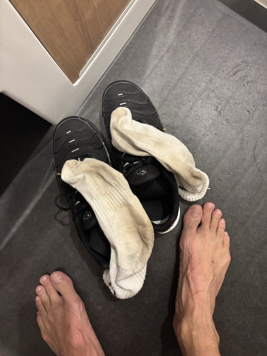 Wearing <a href="/kiffhard69/">Kiffhard69</a> sweaty socks he send me …🦶👃 Strong manly smells are part of sexual desire😈

#socksmells  #manlysmells #kinkysmells
<a href="/bestpitpage/">Smell Like a Man: Best Pit Page</a> <a href="/SmellyKinkster/">Smelly Kinkster🖤PROMO 🖤 -25%</a> <a href="/FeetSoxSneax/">MaleFeetSoxSneax</a> <a href="/ManlyFeetClub/">Manly Feet Club (34k)</a> <a href="/Sweatyfeetuk/">Sweaty_feet</a>