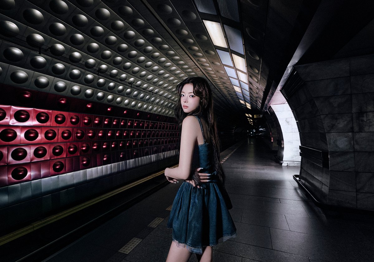 ITZYofficial's tweet image. ITZY &lt;TUNNEL VISION&gt; CONCEPT PHOTO #3
#LIA #리아
ITZY 'TUNNEL VISION'
ITZY.lnk.to/TUNNELVISION
💿 ALBUM RELEASE
2025.11.10 MON 6PM (KST) | 4AM (ET)
#ITZY #MIDZY @ITZYofficial
#ITZYComeback
#ITZY_TUNNELVISION
#ITZY_TNVS
