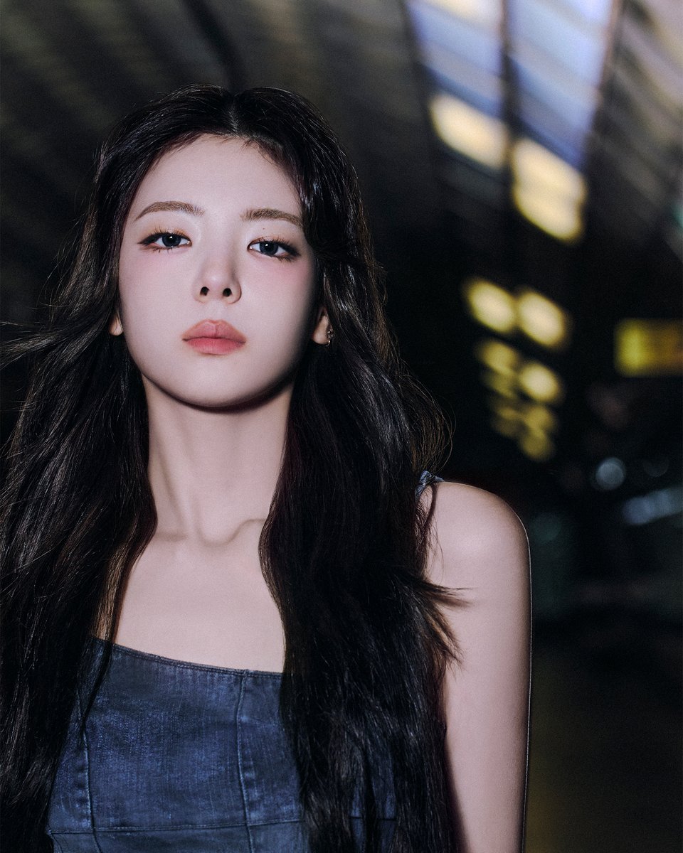 ITZY &lt;TUNNEL VISION&gt; CONCEPT PHOTO #3
#LIA #리아

ITZY 'TUNNEL VISION'
ITZY.lnk.to/TUNNELVISION

💿 ALBUM RELEASE
2025.11.10 MON 6PM (KST) | 4AM (ET)

#ITZY #MIDZY <a href="/ITZYofficial/">ITZY</a>
#ITZYComeback
#ITZY_TUNNELVISION
#ITZY_TNVS