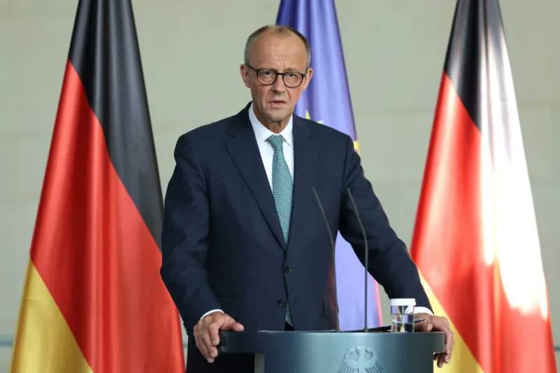 Neue CO₂-Regeln der EU: Privathaushalten drohen Mehrkosten von mehreren Tausend Euro

NATÜRLICH immer drauf auf die Bürger, koste es was es wolle und wenn´s zu teuer ist mit dem Auto zur Arbeit zu fahren, dann halt Grundsicherung / Bürgergeld und eine warme Wohnung ist auch