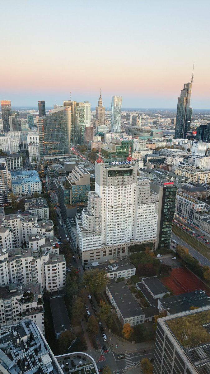 Amazing views and amazing co working space in the 40th floor of Warsaw Spire with <a href="/SuperteamPOL/">Superteam Poland</a>