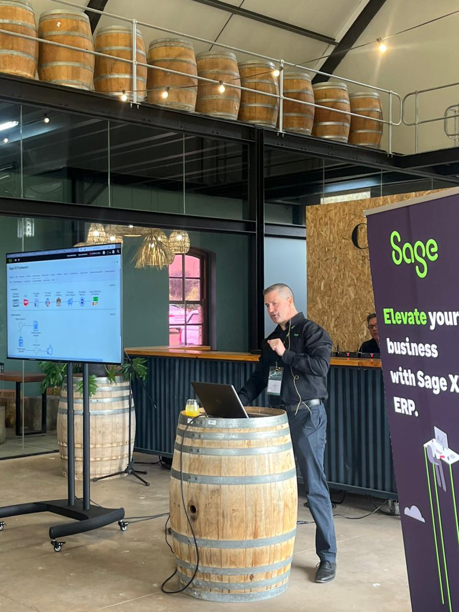WaldeckCAnn's tweet image. The energy is high! 
Experts are sharing insights & the live @SageGroupZA X3 demo is showing how smarter systems drive stronger success.
#SageX3  #Innovation #WorkflowOptimization #FinanceTech #DigitalTransformation #Sage #Chiief #ChiiefEvents