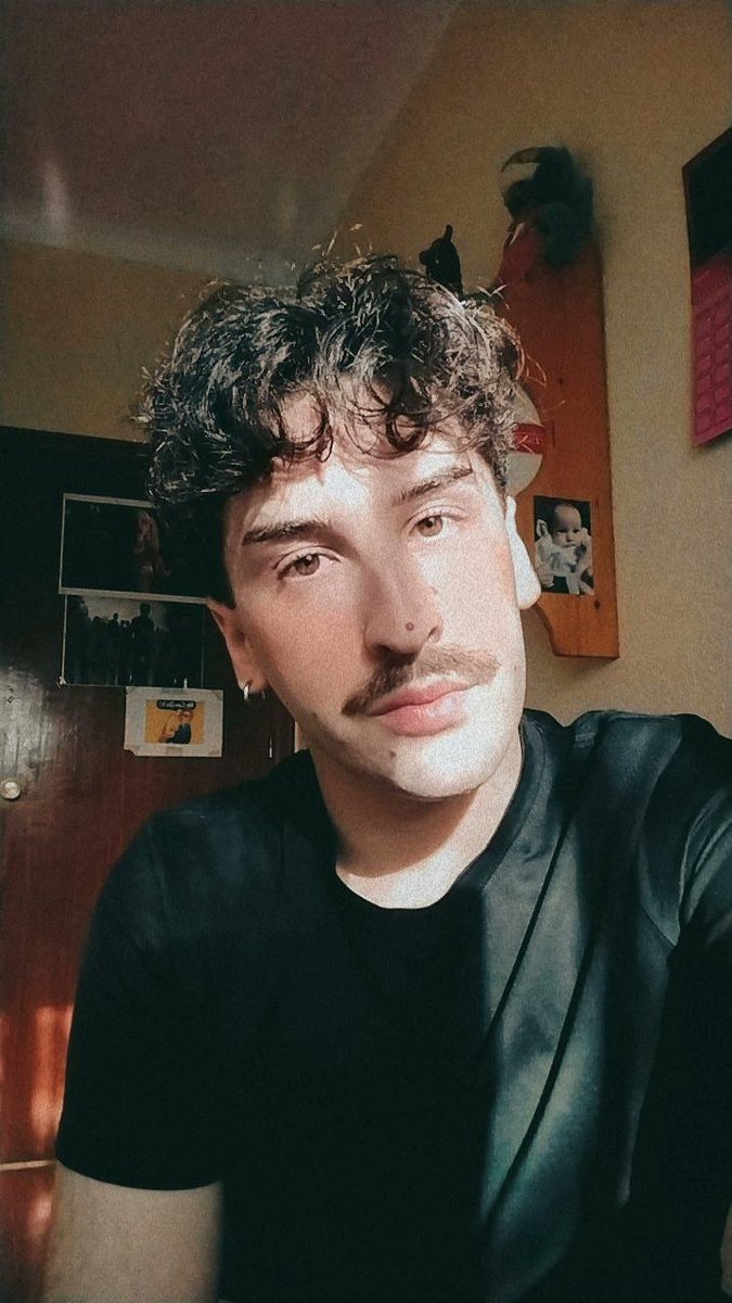 𝓪𝓵𝓮 tweet media