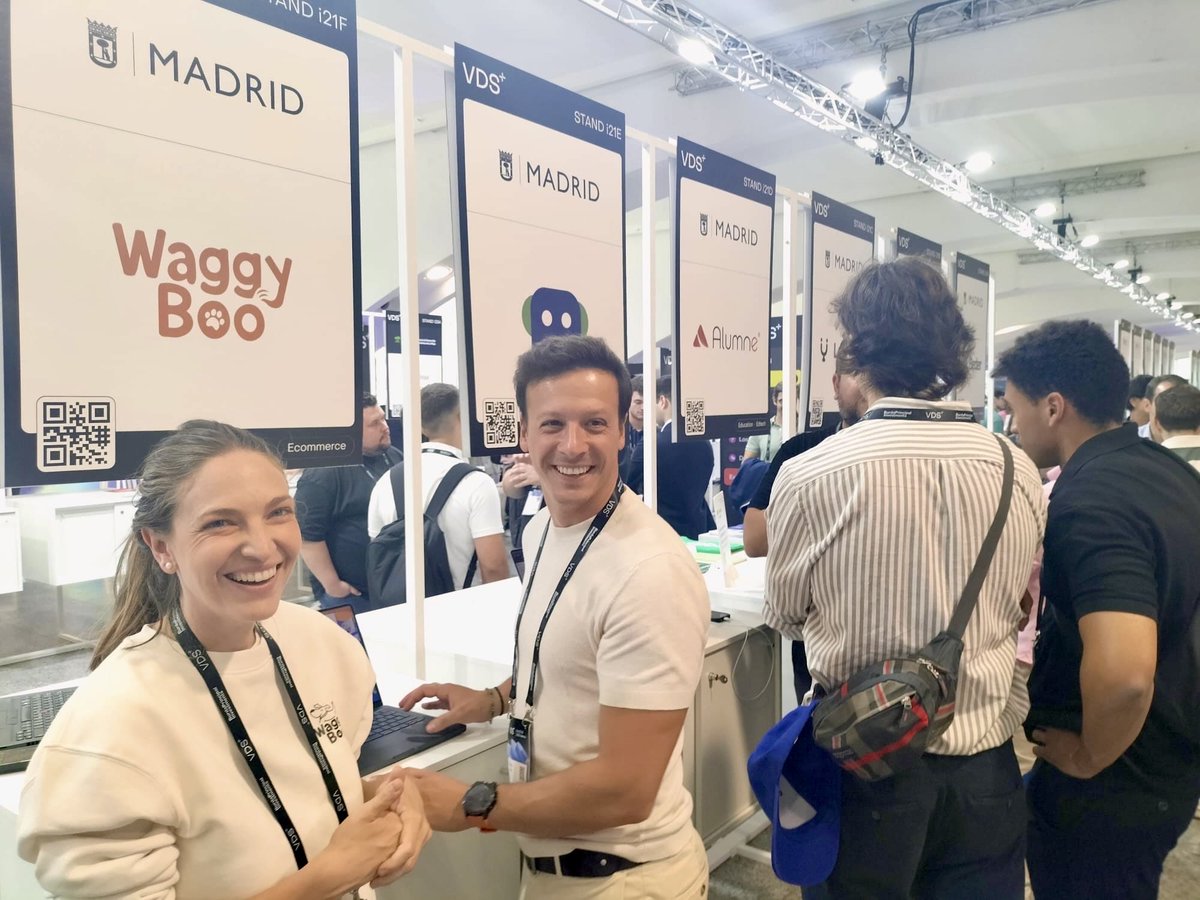 madridinnova's tweet image. El futuro se construye hoy: startups del #EcosistemaMI muestran su potencial en #VDS2025💡🌎

✨ Impulsamos talento, fortalecemos el ecosistema.