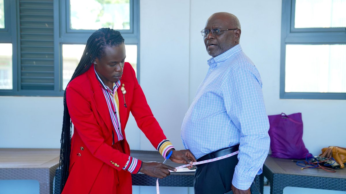 reachahand's tweet image. They walked so we could run, and now they're walking the runway! 👑 

#ThreadsOfLegacy is more than fashion; it's a platform to recognize and celebrate the unique experiences of our elders, mentors and pioneers to all we have and know today! 

Let's celebrate an age-empowered