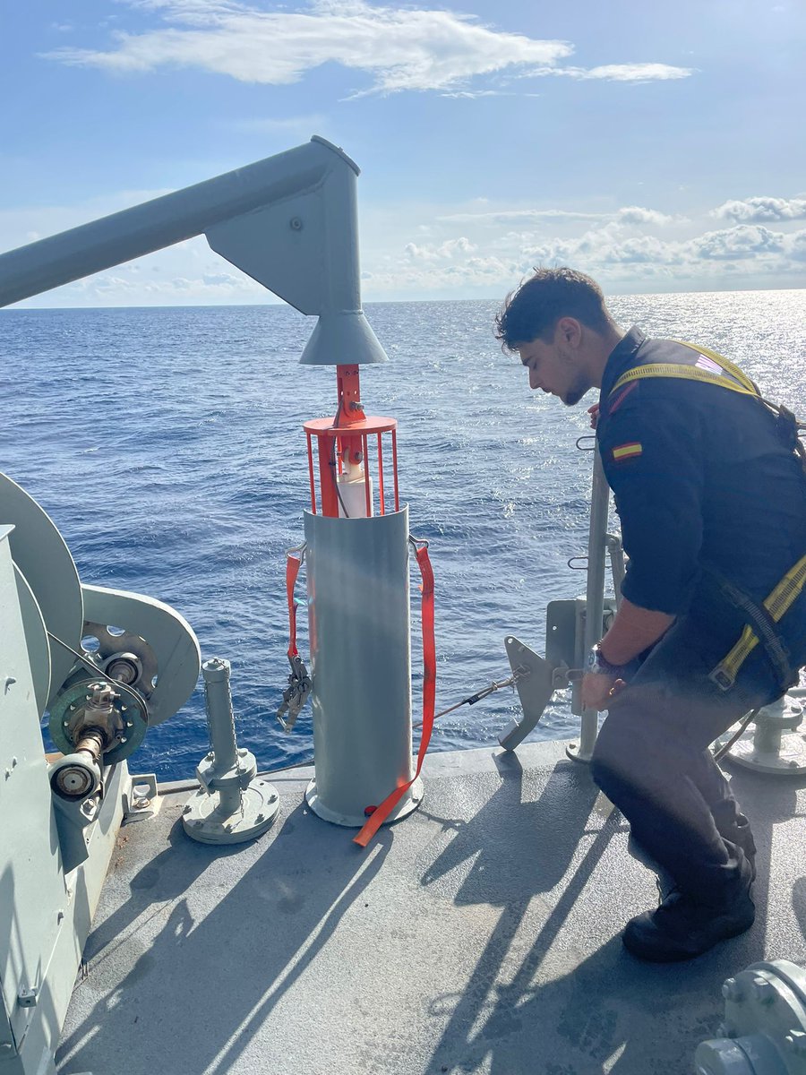 EMADmde's tweet photo. Los cazaminas #Segura y #Turia terminan sus operaciones de reconocimiento en diferentes puertos del litoral mediterráneo para asegurar la libertad de navegación y proteger los fondos marinos en el marco de las Operaciones de Presencia, Vigilancia y Disuasión, bajo control #MOPS @Armada_esp