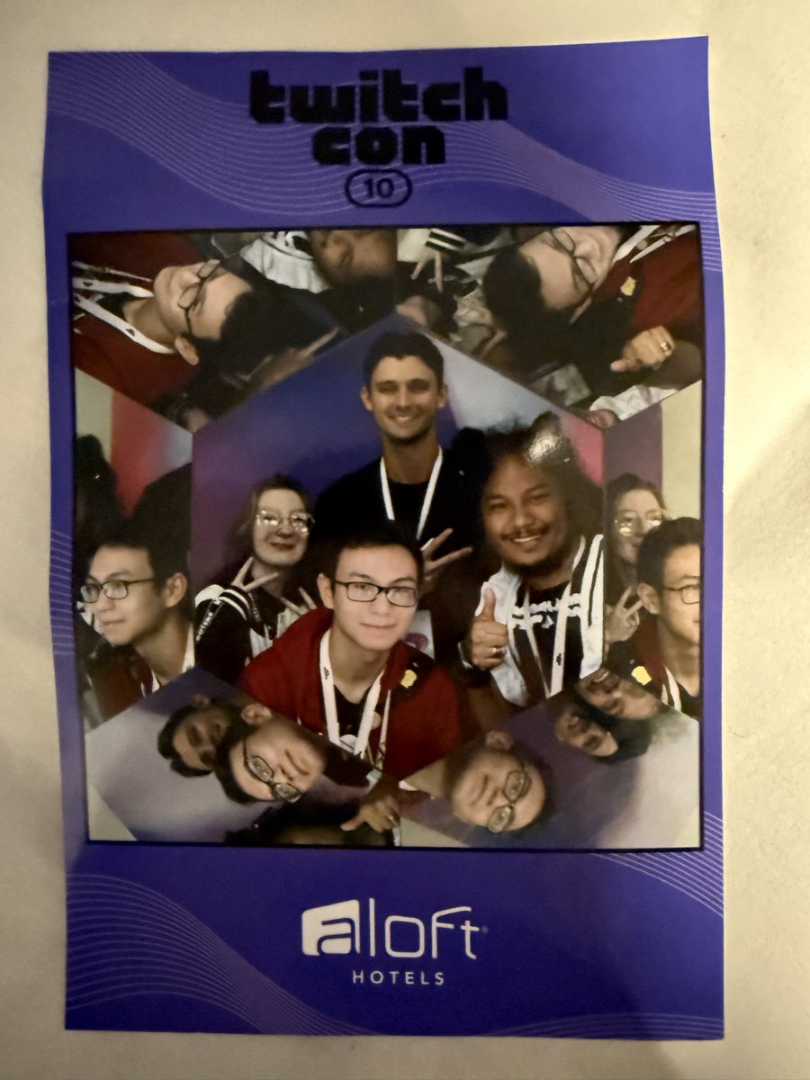RandomBeans_'s tweet image. I had so much fun at TwitchCon San Diego, ive gotten to meet so many incredible people 

I wish i took more pics of it