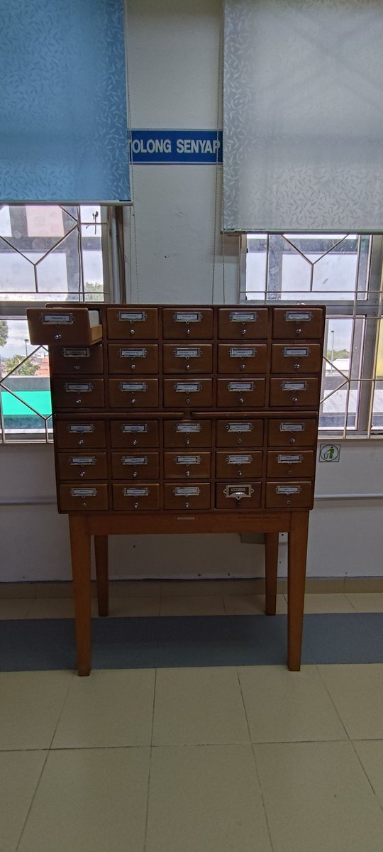 Iqbal Abdullah ๐ฏ๐ต ๐ฒ๐พ ๐ช๐ช (@iqbalabd) on Twitter photo This is the first database that I had ever interacted with. This is the first database that I had ever interacted with.