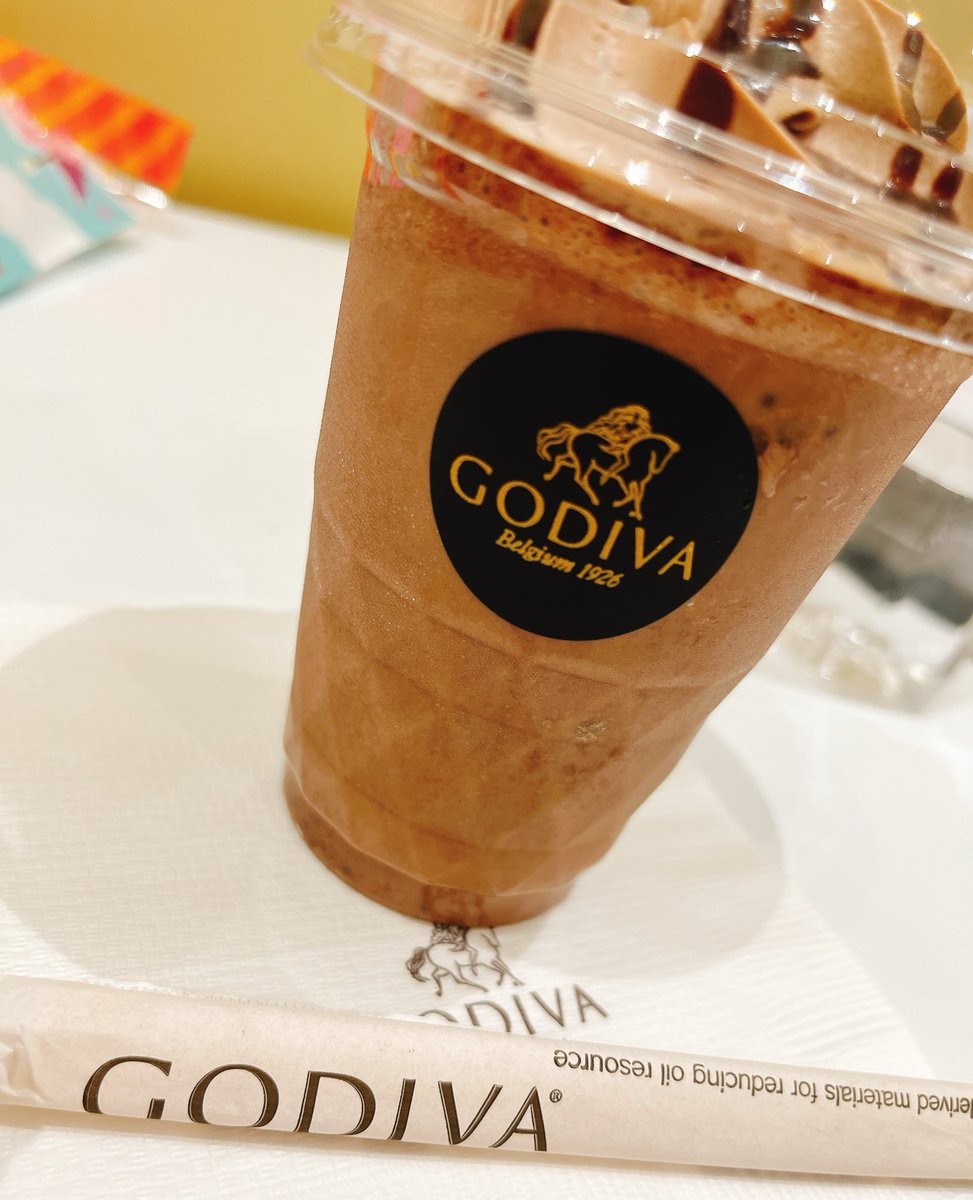 久しぶりに飲む🍫
私今日何時に仕事終わるんだろう🧑🏻‍🦲