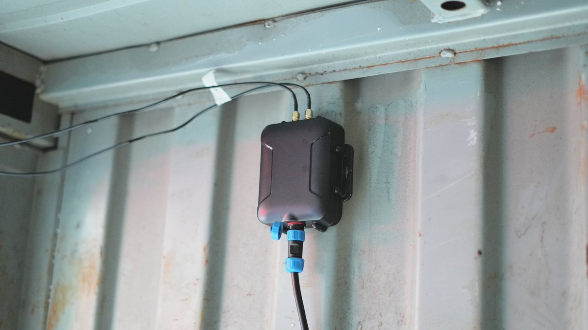 Minew_Tech's tweet image. From cabin dashboards to cargo containers, we tested our MG5 Mobile LTE Gateway across real truck environments. Each location came with its own challenge, such as signal interference, rugged vibrations, or extreme temperature shifts, but MG5 kept delivering data in real time.