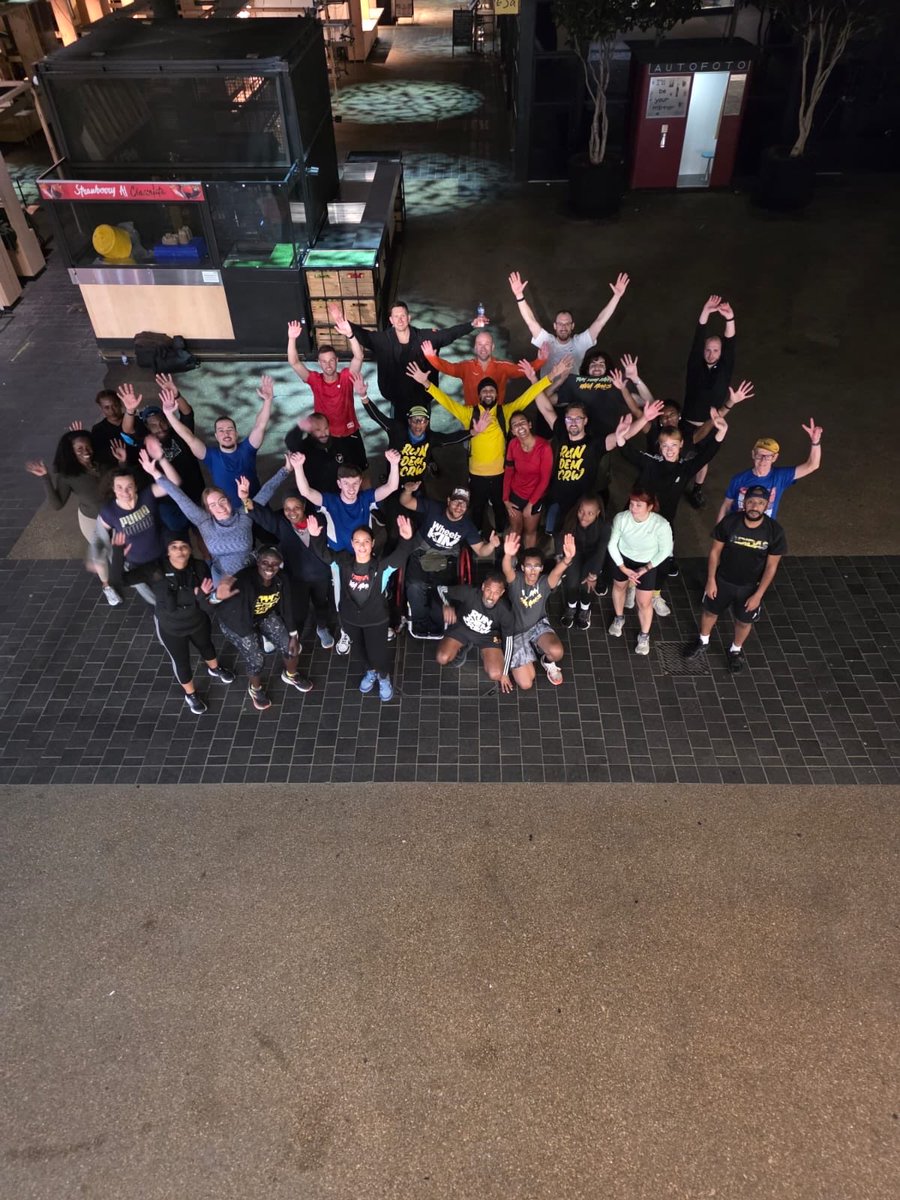 AshleyBurton_13's tweet image. Spitalfields to Shoreditch park with Run Dem. Great South Run and Chicago marathon stories. #Ukrunchat #Runr #Runsquad