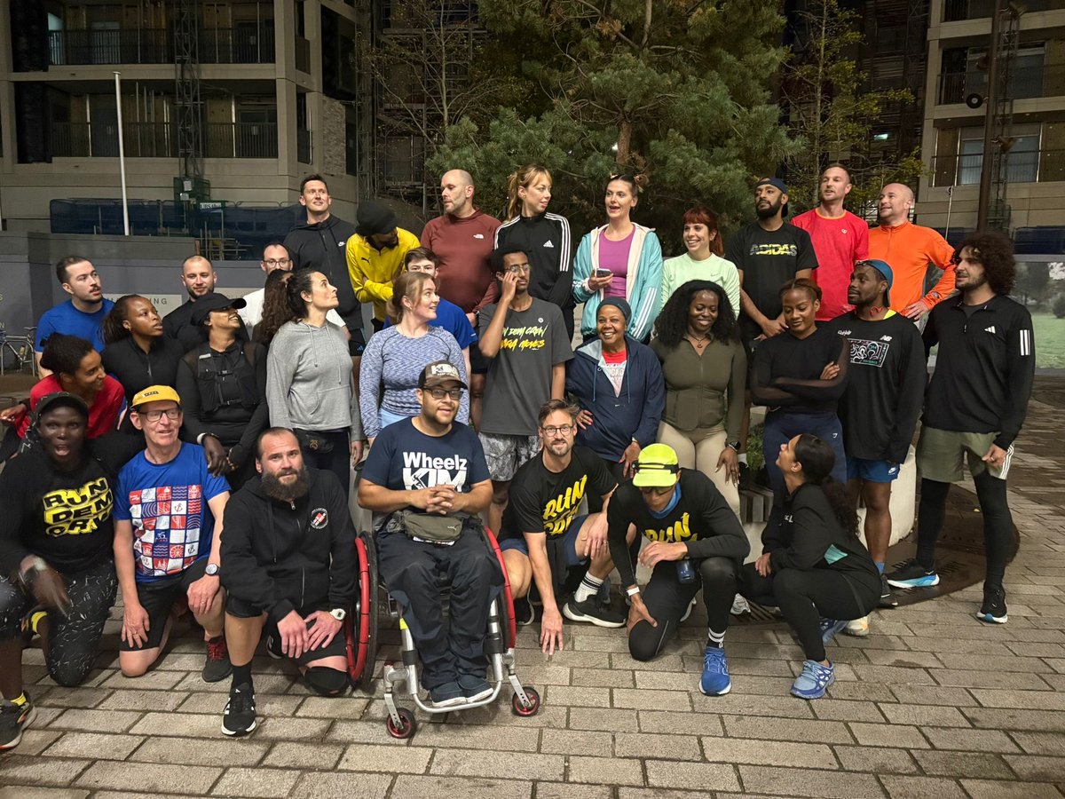AshleyBurton_13's tweet image. Spitalfields to Shoreditch park with Run Dem. Great South Run and Chicago marathon stories. #Ukrunchat #Runr #Runsquad
