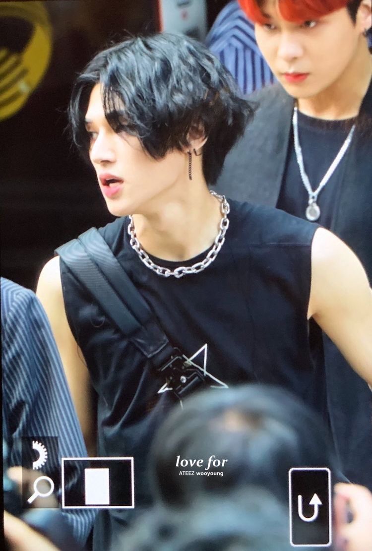 ᅠ
ㅤ
📸 | 251023 • 8TEEZ HUGO at Narita Airport heading to Indonesia✈️🇮🇩

#HUGO #8TEEZ #InoueHyuugo 
ㅤ
ᅠ