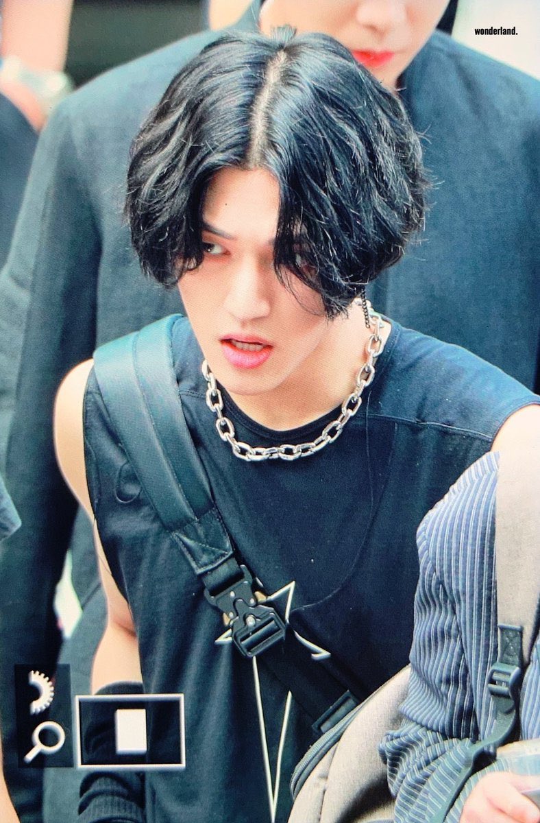 8TEEZ — H͟U͟G͟O tweet media