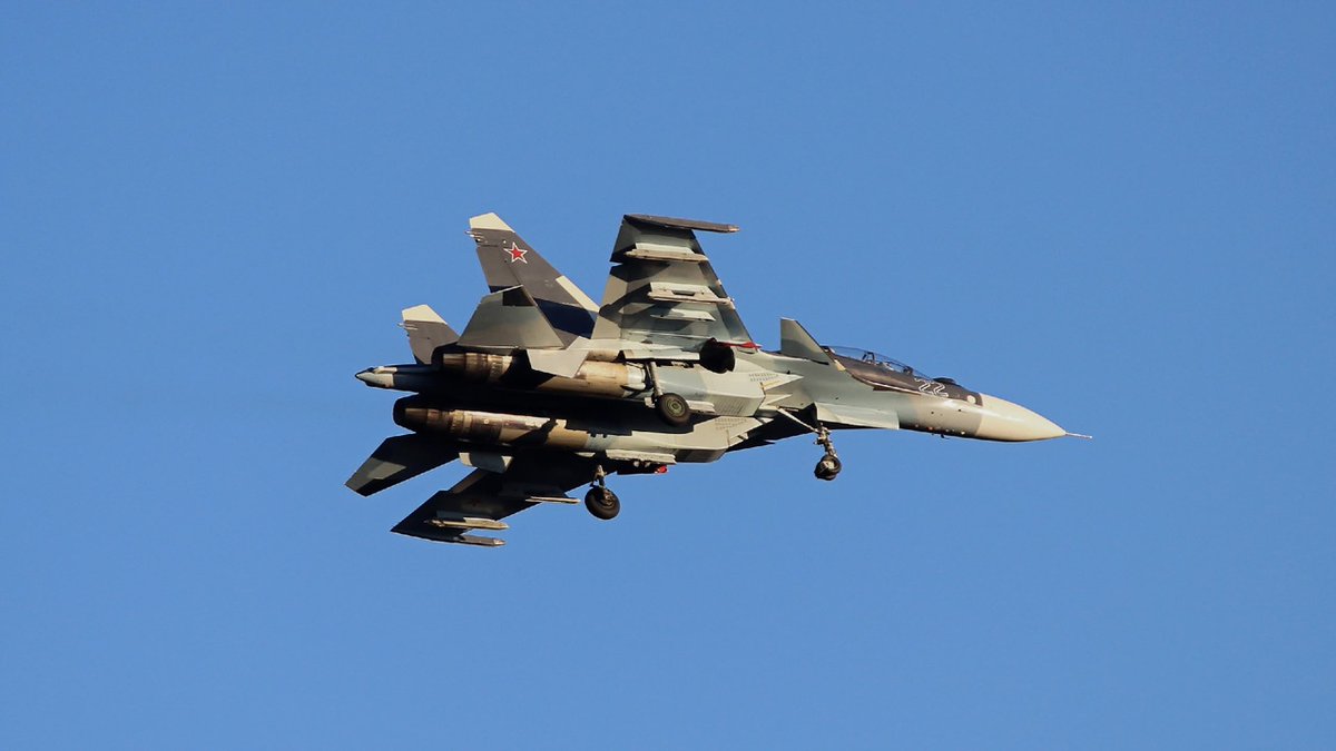✈️Sukhoi Su-30SM fighter jet, b/n "22" blue.
🗺️ Severomorsk.
📸 A. Guryev  (a few days ago).