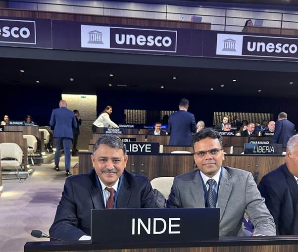 AIRNewsHindi's tweet photo. भारत को खेलों में डोपिंग के विरुद्ध अंतर्राष्ट्रीय सम्मेलन के लिए पार्टियों के सम्मेलन (COP10) ब्यूरो का पुनः उपाध्यक्ष चुना गया है।

यह निर्णय पेरिस में आयोजित #COP10 के 10वें सत्र के दौरान लिया गया।

#UNESCO https://t.co/OrrSun1zSK