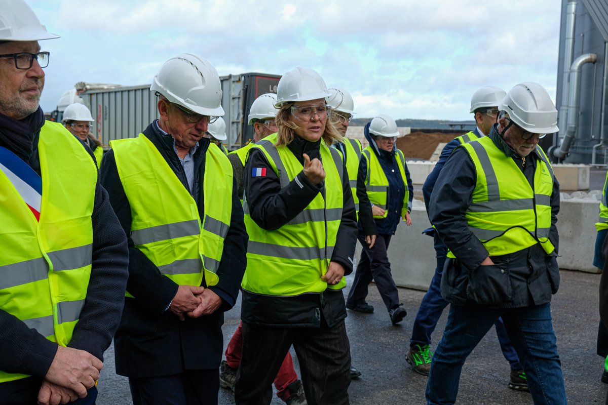 ♻️Décarboner notre économie et atteindre nos objectifs 2050, c’est possible si nous misons sur un mix énergétique diversifié et souverain.

À Cérilly, Dijon Céréales en donne la preuve : la méthanisation transforme les matières agricoles en énergie locale, propre et durable. Nos