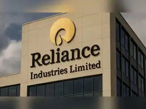 gitanjalir2001's tweet image. #Reliance, the #top Indian buyer of #Russian #crude, also #buys Russian #oil from the spot #market for its refining complex, the world's #biggest, with a capacity to process 1.4 million bpd of oil.