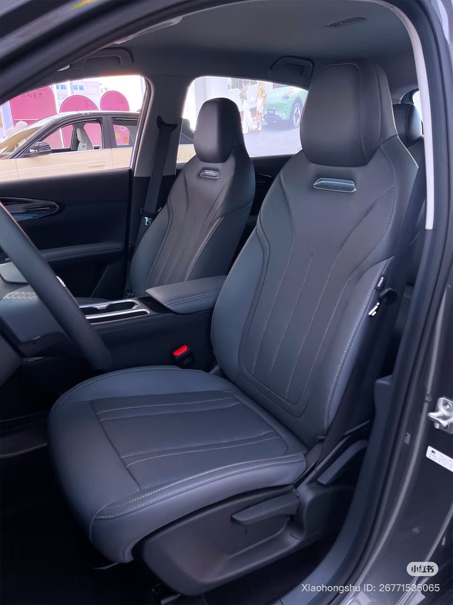 CawinMobility's tweet photo. ⚡ 300km real range + fast charge under 30 mins
🚗 Easy to drive and park — beginner-friendly and super smooth
👜 Spacious enough for travel bags, shopping sprees, or your weekend getaways
💰 Saves up to 80% compared to fuel cars — yes, she’s smart too! https://t.co/IPATRl08qP